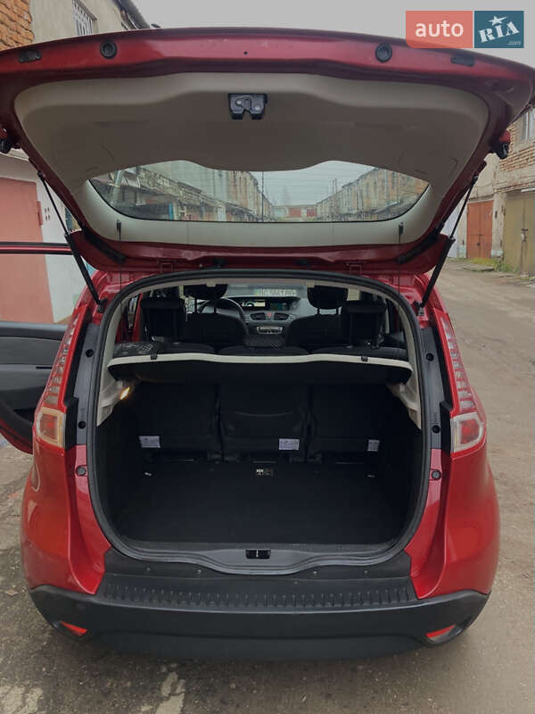 Мінівен Renault Scenic 2011 в Рівному