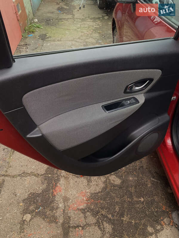 Мінівен Renault Scenic 2011 в Рівному