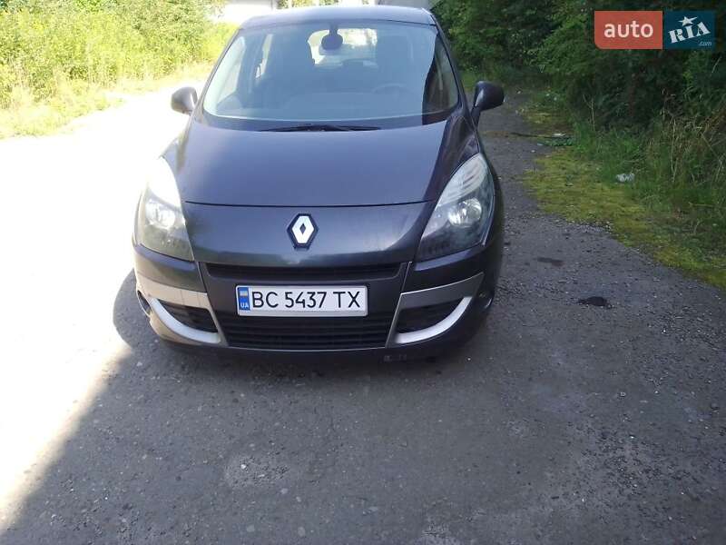 Мінівен Renault Scenic 2011 в Рава-Руській