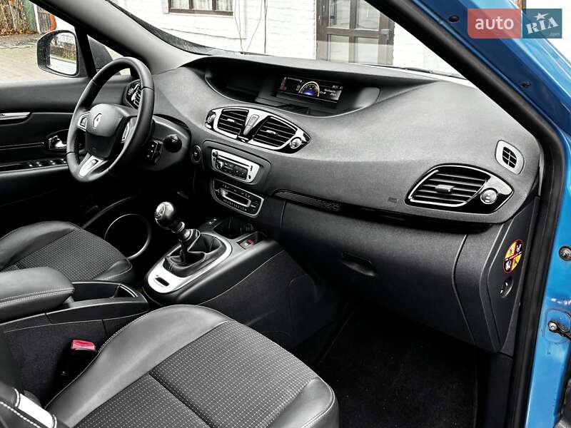 Мінівен Renault Scenic 2012 в Красилові