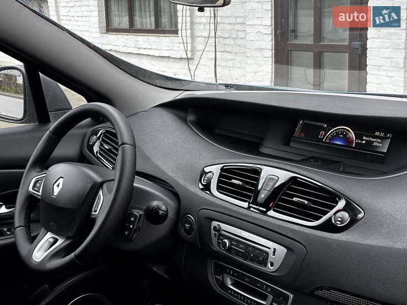 Мінівен Renault Scenic 2012 в Красилові