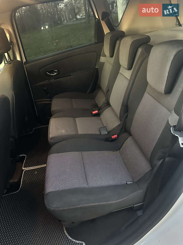 Минивэн Renault Scenic 2015 в Житомире фото 23 Минивэн Renault Scenic 2015 в Житомире