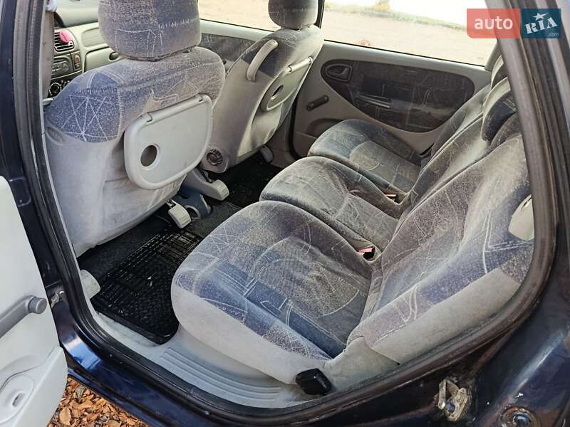 Минивэн Renault Scenic 2000 в Ровно