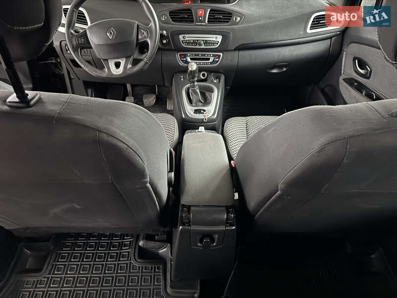 Минивэн Renault Scenic 2011 в Ильинцах