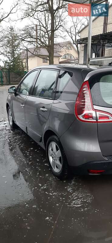 Мінівен Renault Scenic 2010 в Ківерцях