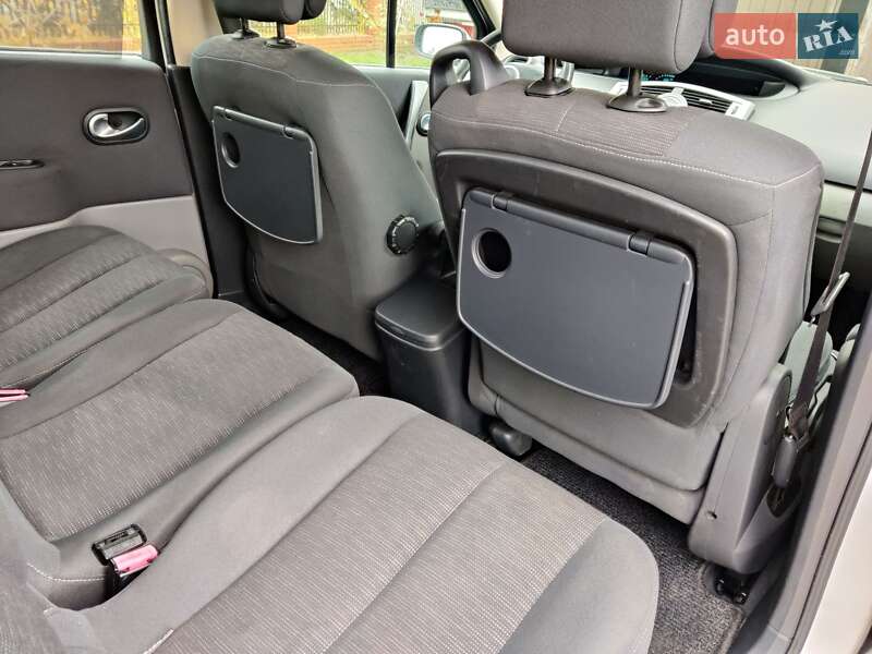 Минивэн Renault Scenic 2006 в Нововолынске фото 36 Минивэн Renault Scenic 2006 в Нововолынске