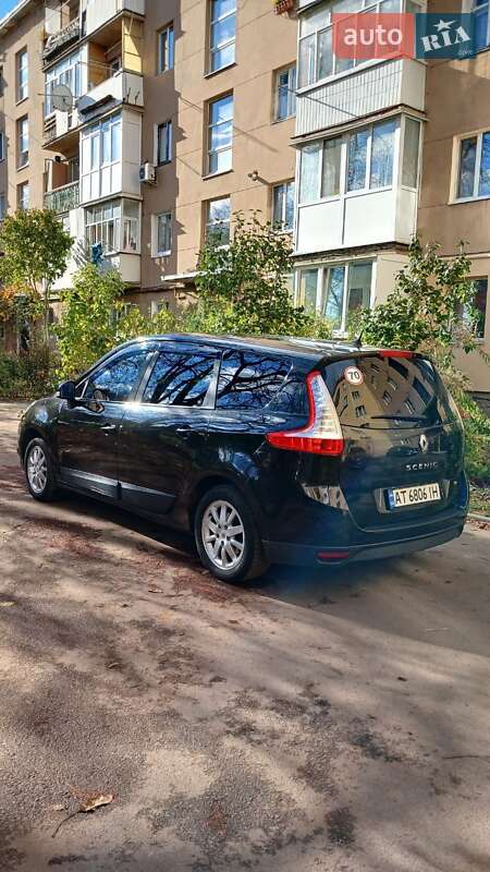 Мінівен Renault Scenic 2010 в Івано-Франківську