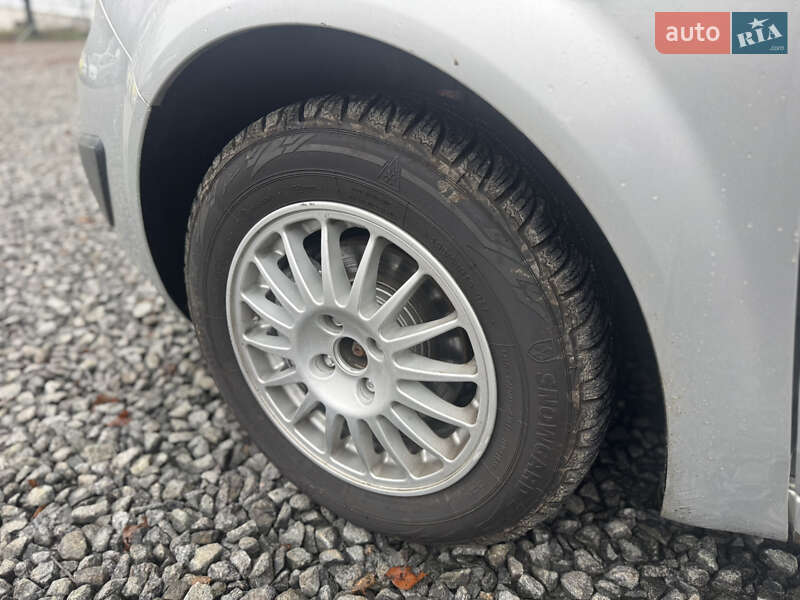 Минивэн Renault Scenic 2005 в Хмельницком