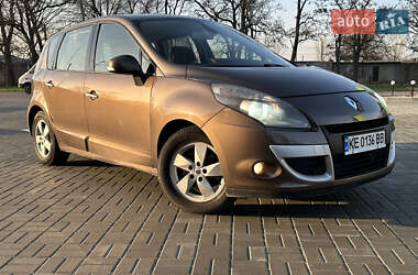 Минивэн Renault Scenic 2010 в Новомосковске