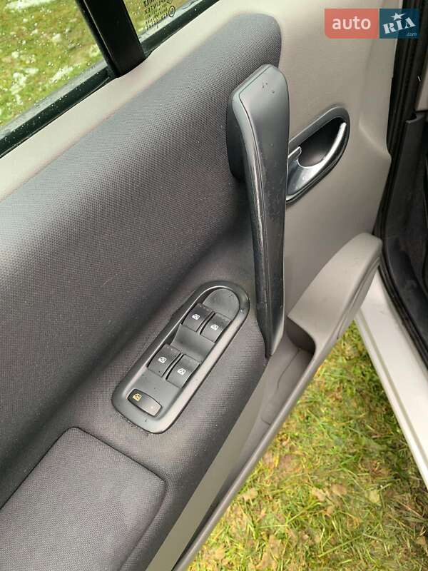 Минивэн Renault Scenic 2006 в Ивано-Франковске фото 60 Минивэн Renault Scenic 2006 в Ивано-Франковске