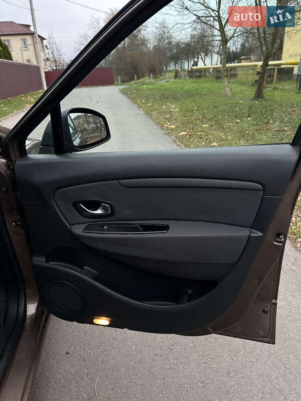 Минивэн Renault Scenic 2010 в Дубно фото 20 Минивэн Renault Scenic 2010 в Дубно