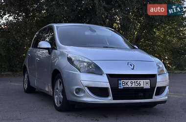 Мінівен Renault Scenic 2009 в Рівному