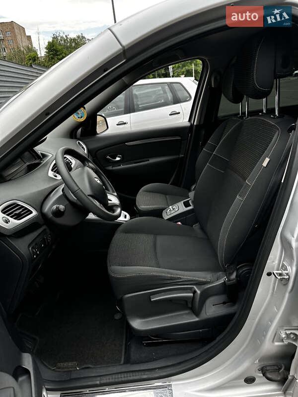Минивэн Renault Scenic 2009 в Ровно