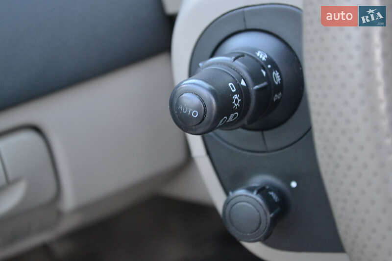 Минивэн Renault Scenic 2005 в Луцке