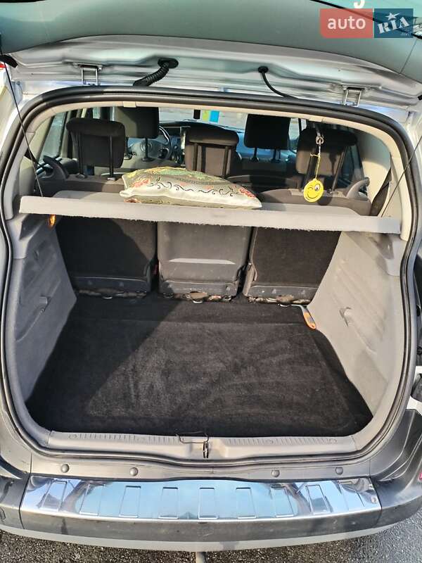 Мінівен Renault Scenic 2005 в Запоріжжі