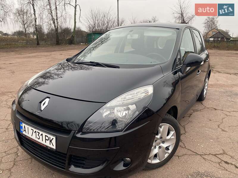 Минивэн Renault Scenic 2011 в Борзне