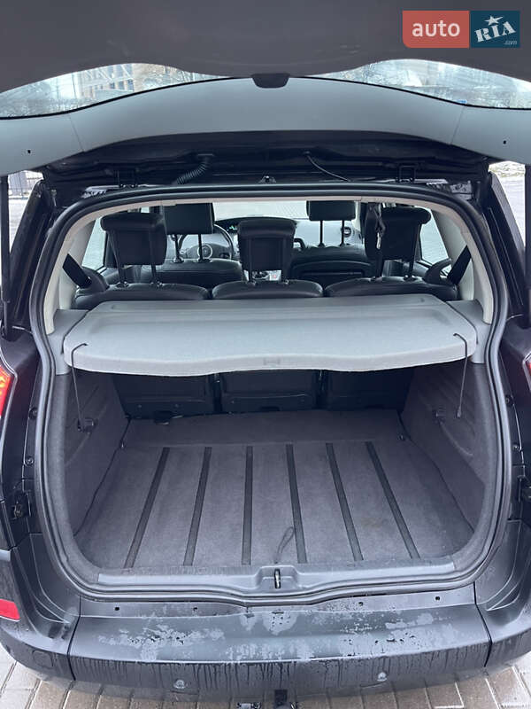 Минивэн Renault Scenic 2008 в Ровно