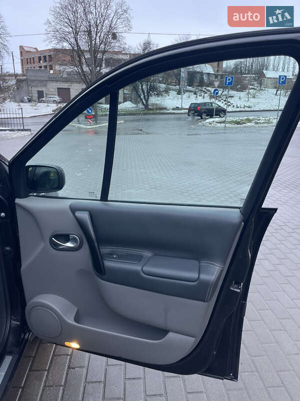 Минивэн Renault Scenic 2008 в Ровно