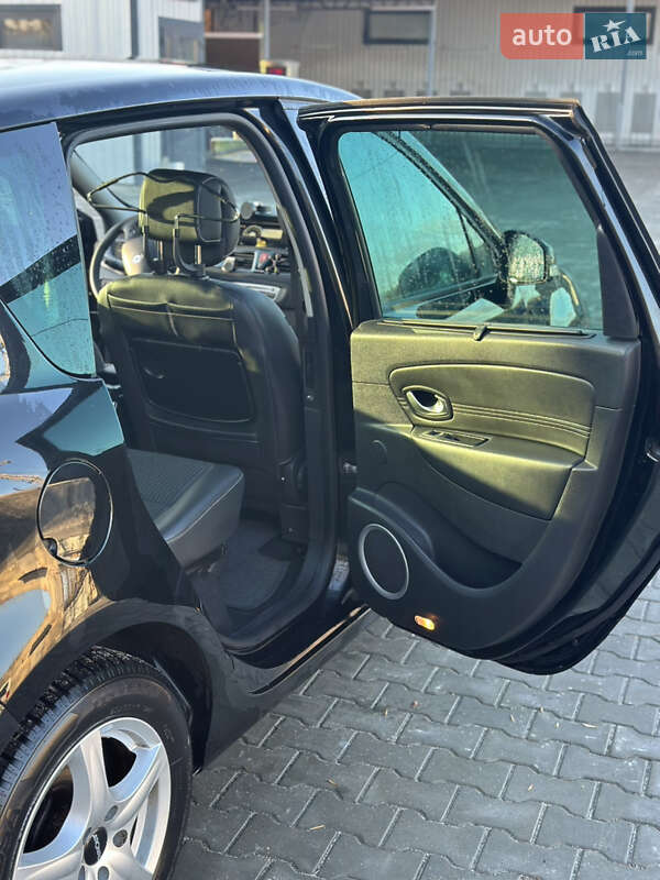 Мінівен Renault Scenic 2011 в Костопілі