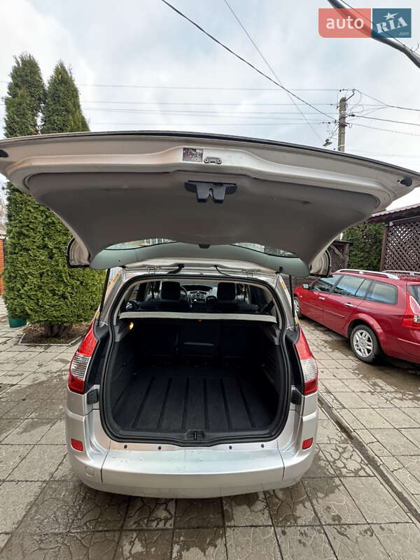 Минивэн Renault Scenic 2007 в Чернигове