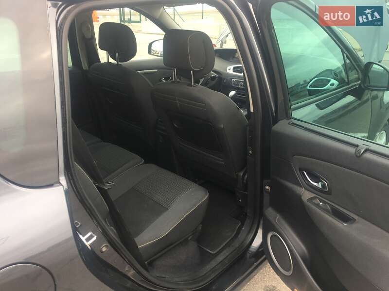 Мінівен Renault Scenic 2010 в Софіївській Борщагівці