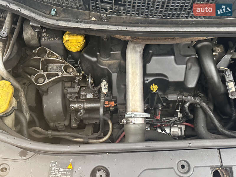 Минивэн Renault Scenic 2005 в Львове фото 20 Минивэн Renault Scenic 2005 в Львове