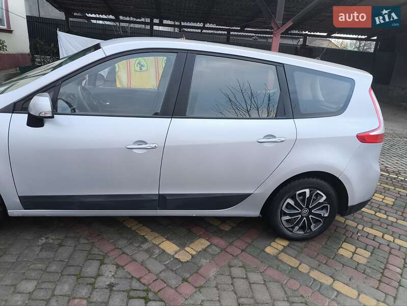 Мінівен Renault Scenic 2009 в Мельниці-Подільській фото 4 Мінівен Renault Scenic 2009 в Мельниці-Подільській