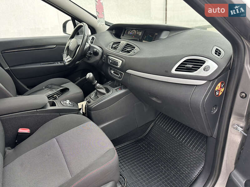 Минивэн Renault Scenic 2014 в Виннице