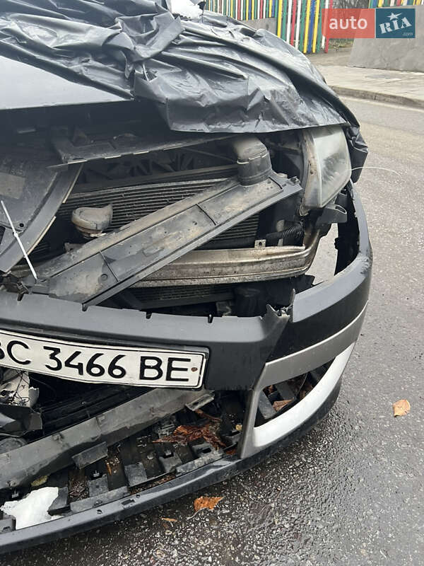 Мінівен Renault Scenic 2011 в Львові фото 6 Мінівен Renault Scenic 2011 в Львові