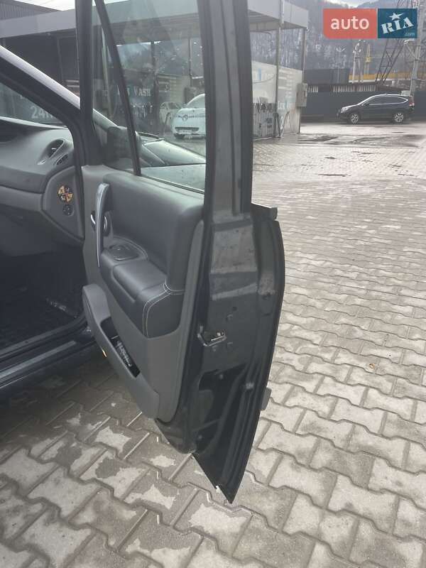 Минивэн Renault Scenic 2008 в Стрые