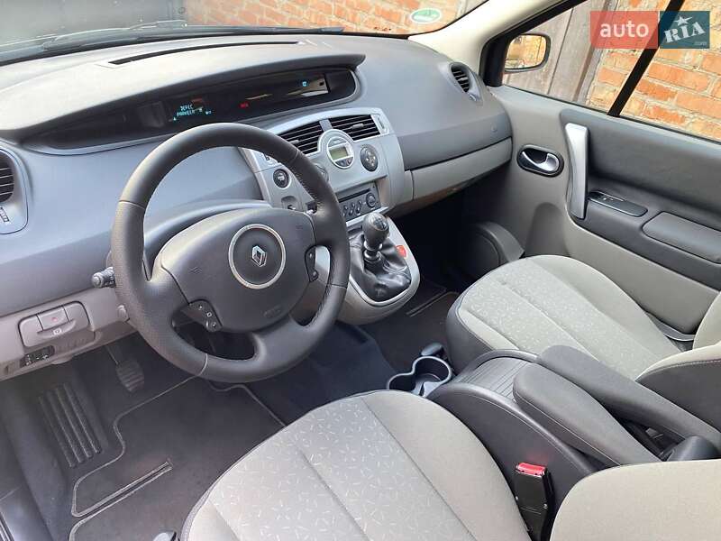 Минивэн Renault Scenic 2007 в Кривом Роге