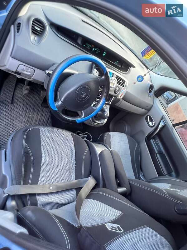 Мінівен Renault Scenic 2005 в Києві