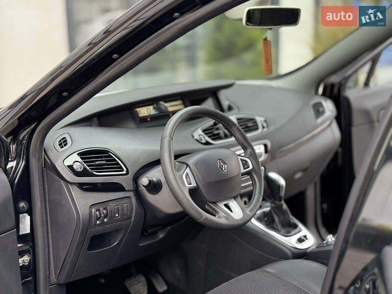 Мінівен Renault Scenic 2011 в Тернополі