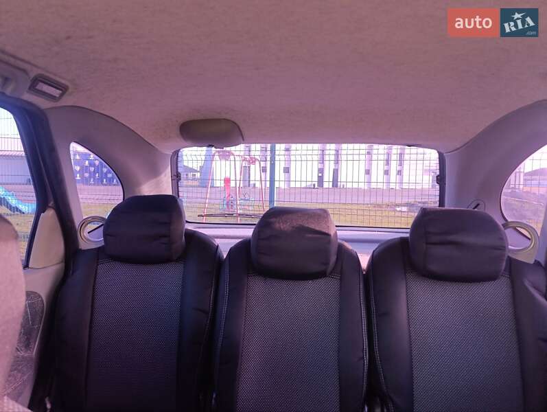 Минивэн Renault Scenic 2000 в Ужгороде