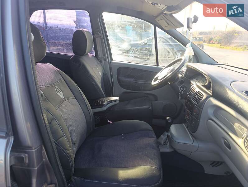 Минивэн Renault Scenic 2000 в Ужгороде