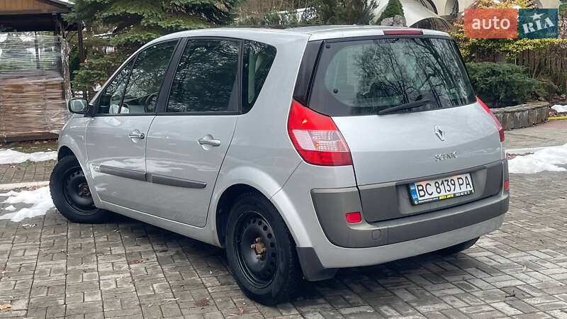 Минивэн Renault Scenic 2005 в Дрогобыче