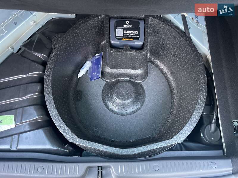 Мінівен Renault Scenic 2008 в Сумах фото 35 Мінівен Renault Scenic 2008 в Сумах