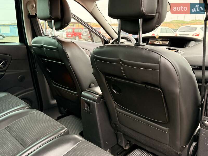 Минивэн Renault Scenic 2012 в Одессе