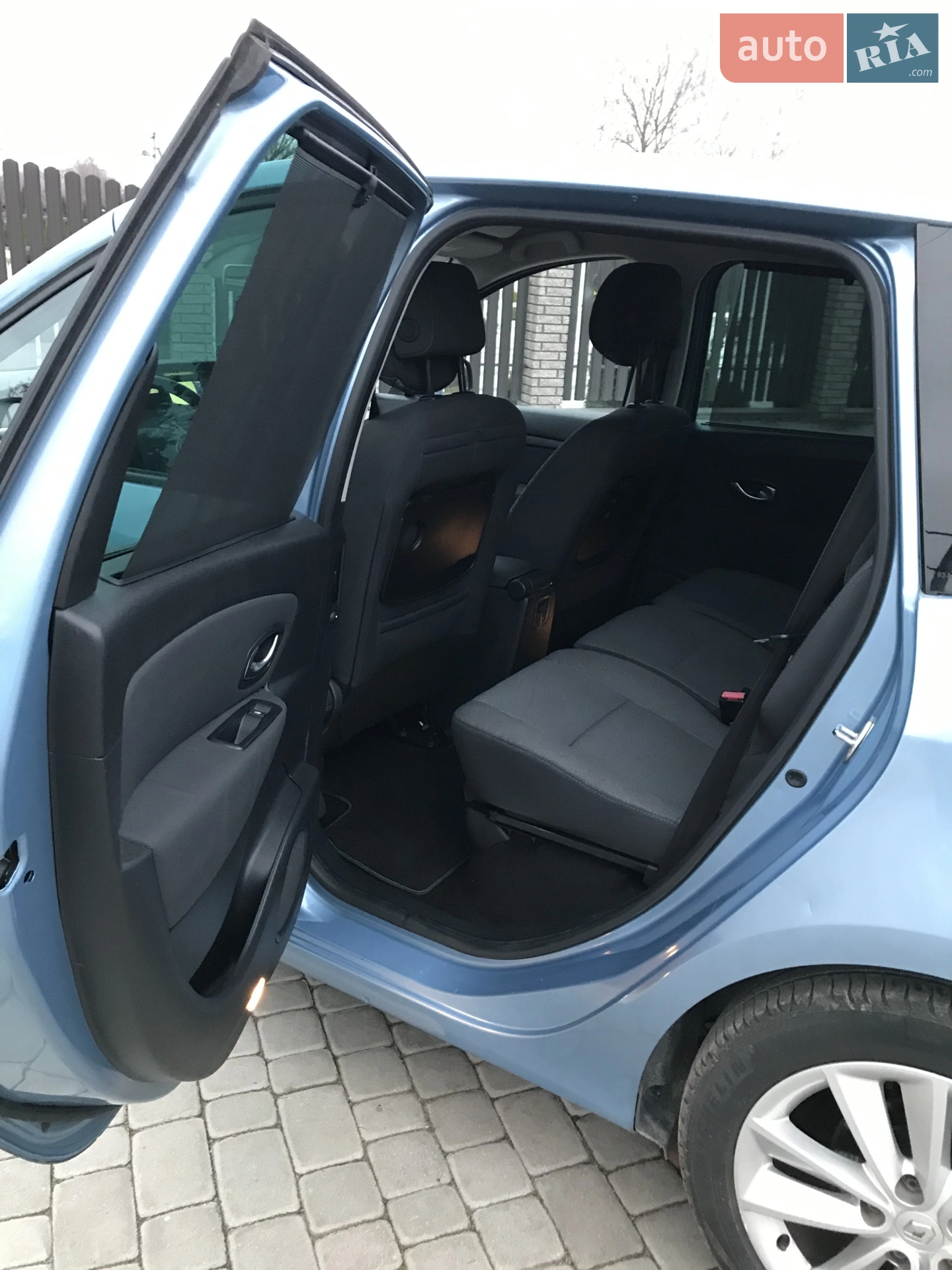 2010 Renault Scenic - мініатюра 19