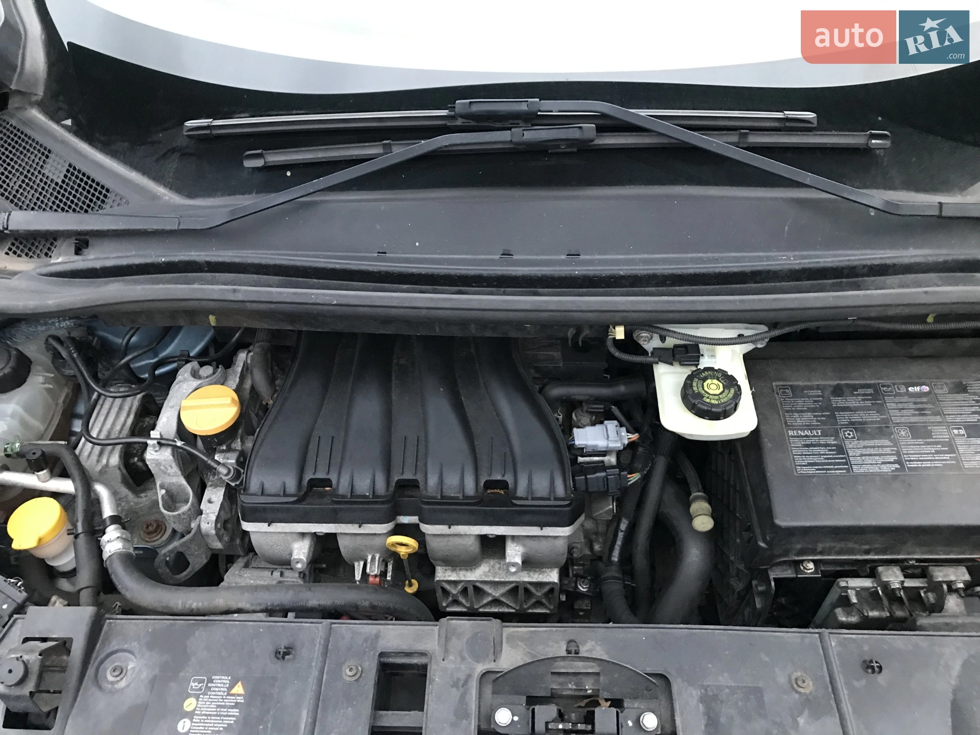 2010 Renault Scenic - мініатюра 28