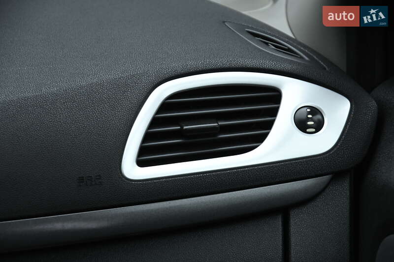 Мінівен Renault Scenic 2009 в Бердичеві фото 25 Мінівен Renault Scenic 2009 в Бердичеві