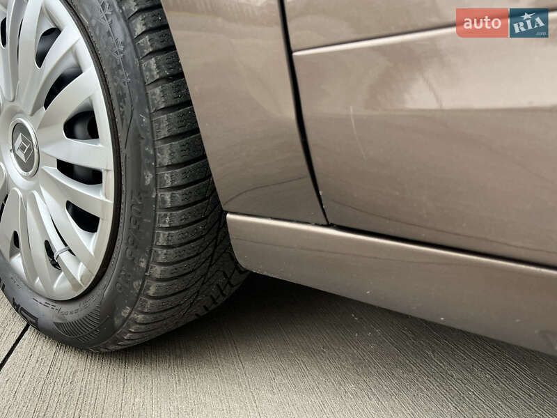 Минивэн Renault Scenic 2011 в Луцке фото 57 Минивэн Renault Scenic 2011 в Луцке