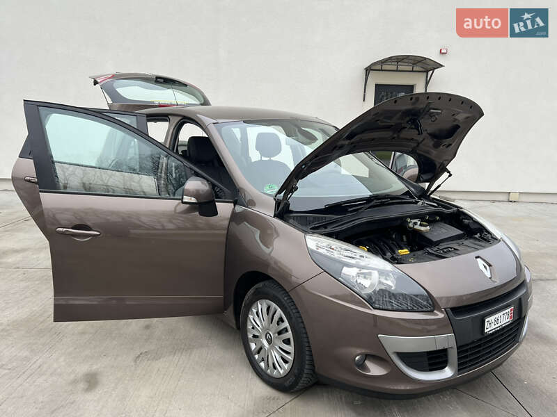 Минивэн Renault Scenic 2011 в Луцке фото 153 Минивэн Renault Scenic 2011 в Луцке
