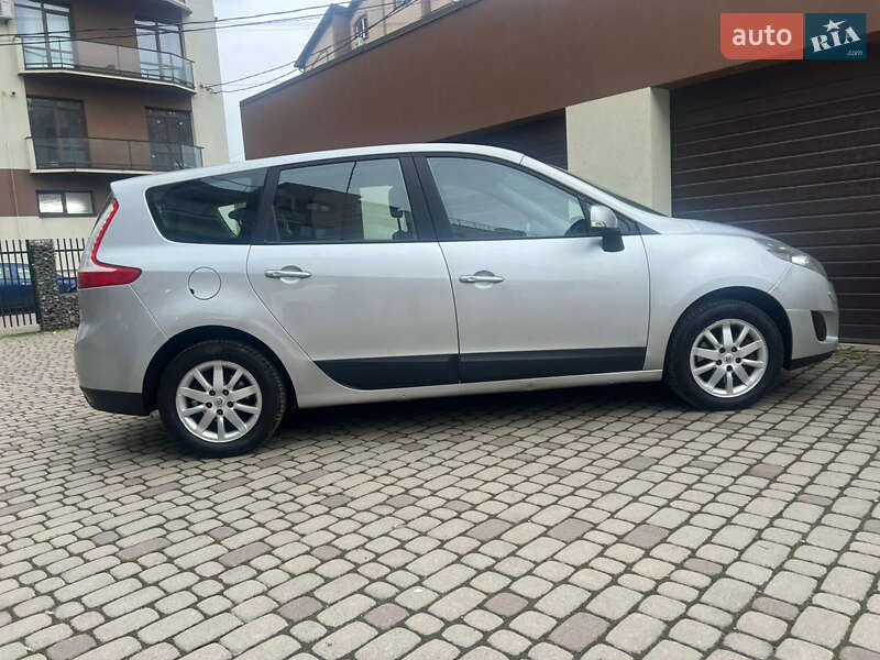 Мінівен Renault Scenic 2010 в Коломиї