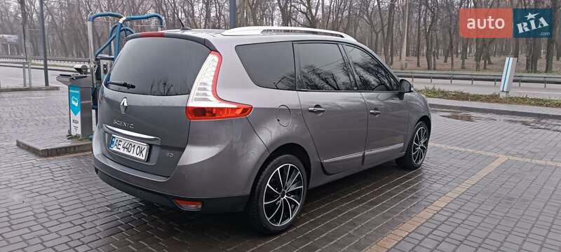 Мінівен Renault Scenic 2013 в Дніпрі