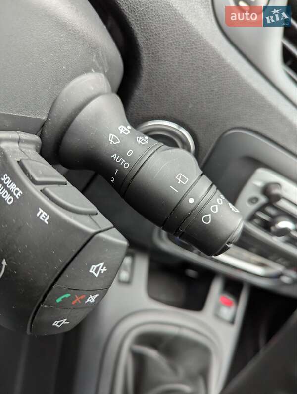 Минивэн Renault Scenic 2014 в Дубно