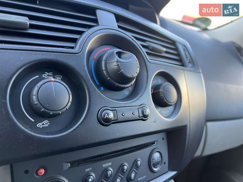 Минивэн Renault Scenic 2005 в Луцке фото 11 Минивэн Renault Scenic 2005 в Луцке