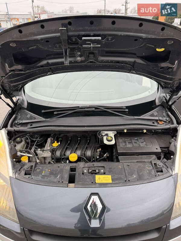 Мінівен Renault Scenic 2010 в Харкові