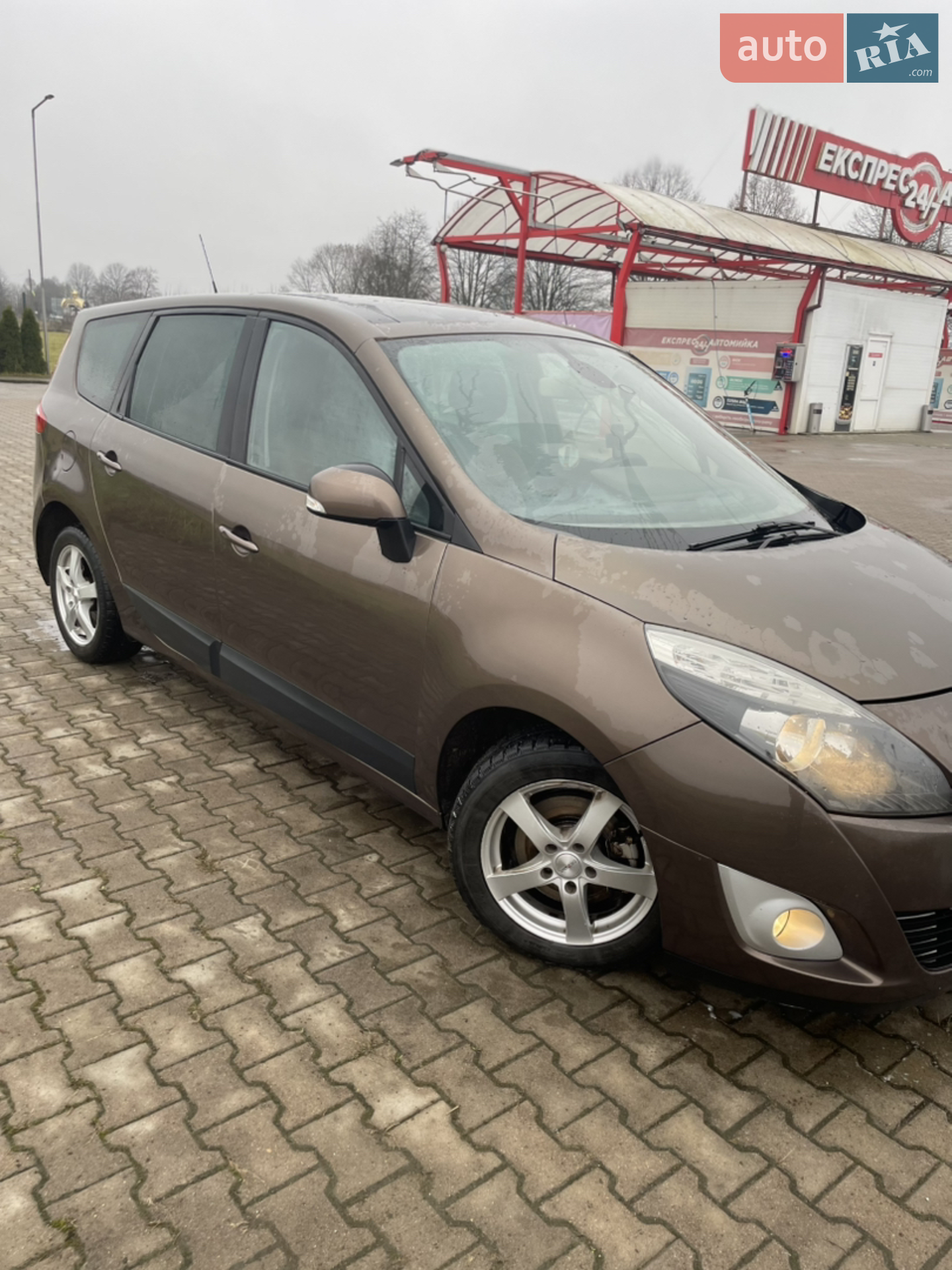 2010 Renault Scenic - мініатюра 12