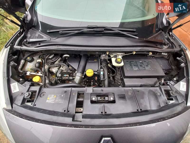 Мінівен Renault Scenic 2012 в Сумах
